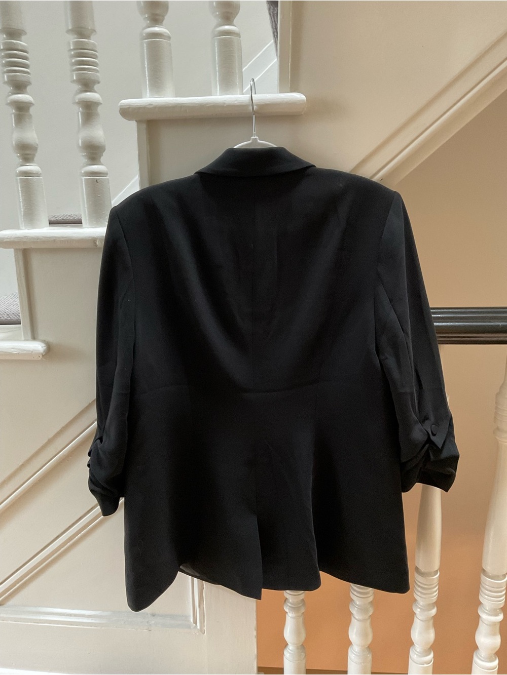 cinq a sept Black Khloe Ruched Sleeve Blazer - Picture 3 of 4